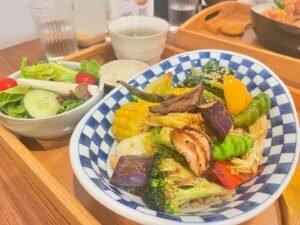 Read more about the article 米粟Hakumai│台中西區日式定食，好吃無負擔！葷素共食