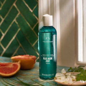 THE BODY SHOP-漾綠麝香頭髮&身體清潔露