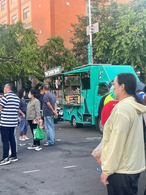 素食小夜市|全台巡迴餐車,夜市排隊美食 3 素食小夜市