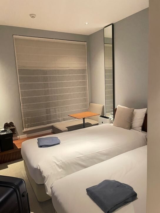 Read more about the article 東京住宿不私藏『濱町飯店HAMACYO HOTEL』高質感環境優雅，鄰近三個地鐵站