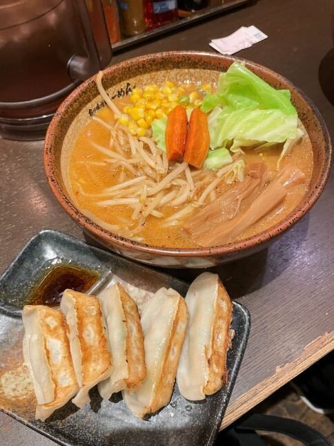 東京素食拉麵-大推『麵匠真武咲弥』位於涉谷鬧區(葷素共食)