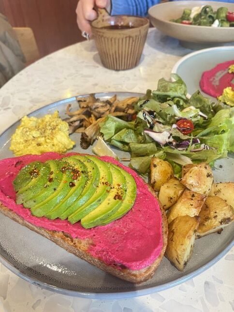 [新竹素食]竹北 Anjali Café & Yoga 植物飲食瑜伽聚落 | 早午餐、咖啡與瑜珈空間