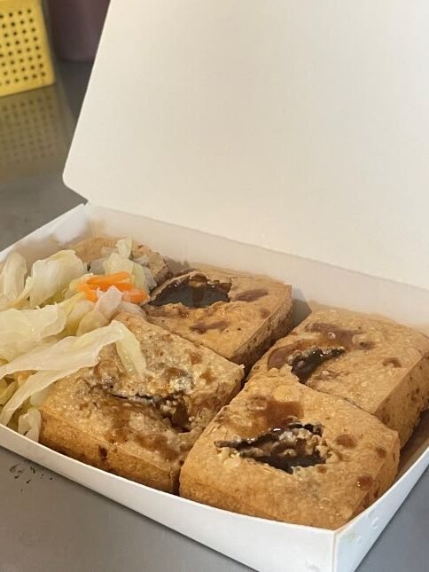 彰化鹿港素食必吃美食！許家素食臭豆腐，生意超好