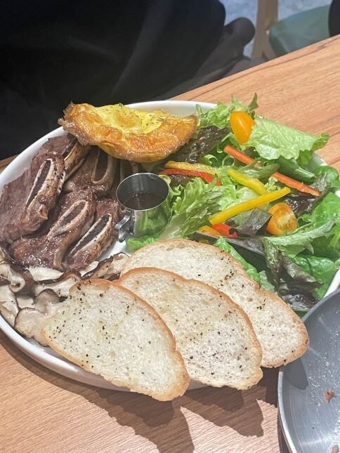 台中北屯早午餐推薦｜『梨長辦公室』提供素食選擇，葷素共食滿足所有需求
