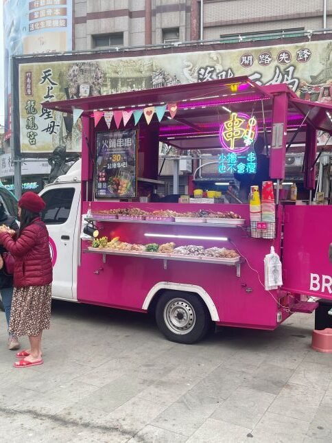 素食小夜市大曝光！全台巡迴餐車讓你輕鬆品嚐最創意的素食美食