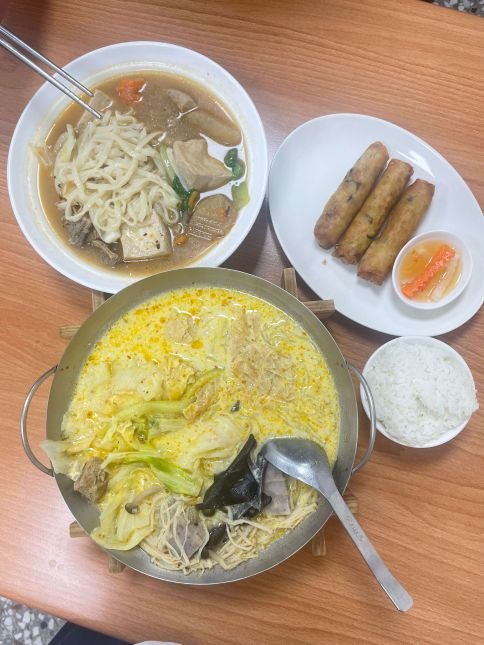 You are currently viewing 新竹東區素食推薦｜越式料理弘明素食｜大魯閣湳雅大潤發旁的乾淨平價小餐館