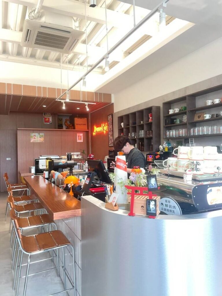 潮流藝術咖啡店沈溺咖啡 Drowned Cafe