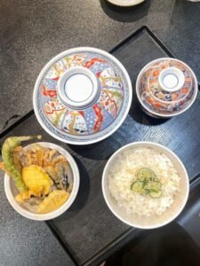 Read more about the article 台中素食餐廳推薦｜栗久純素料理：招牌猴菇拉麵＋日式定食！日系風格蔬食餐廳重新開張
