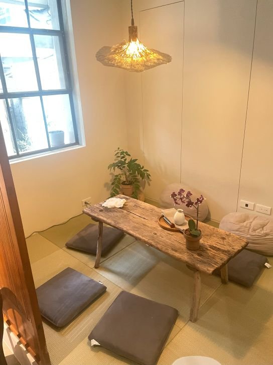 Midori cafe 麋荳浬｜新竹巨城旁老宅風咖啡廳，甜點、植栽、日系氛圍一次擁有
