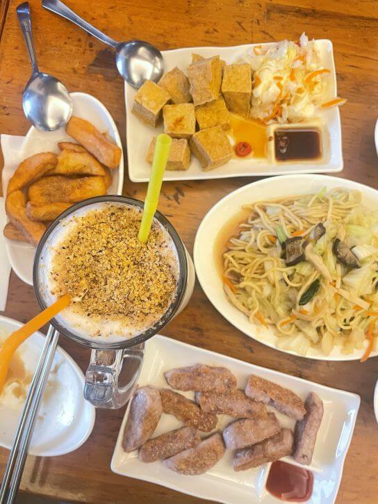 You are currently viewing 台中素食茶藝館推薦｜若水茶軒 素食界的春水堂，北區30年老店