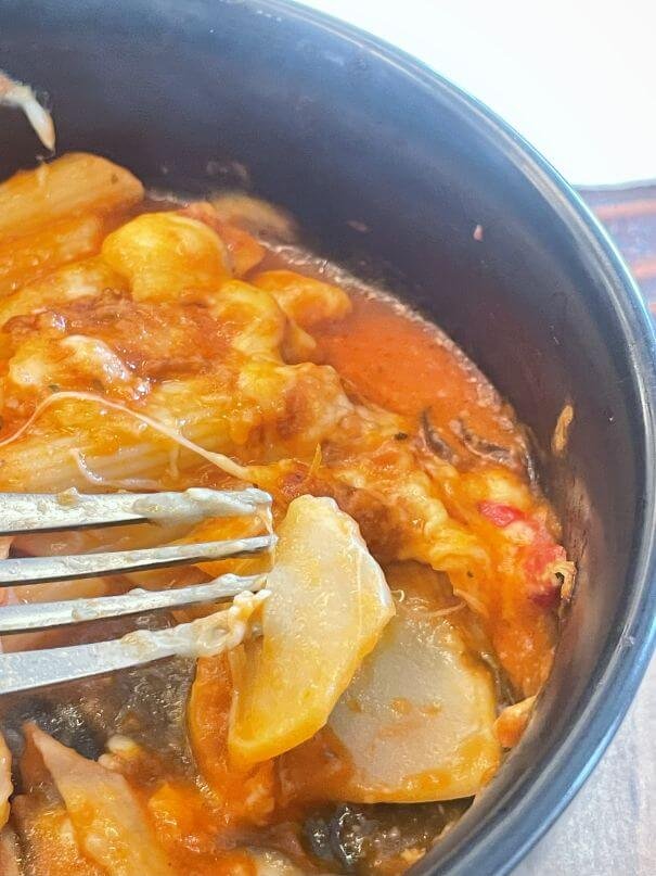 苗栗竹南素食推薦｜I-su 艾蔬食 鄉村風義式蔬食餐廳，義大利麵、窯烤披薩，完整菜單一次看