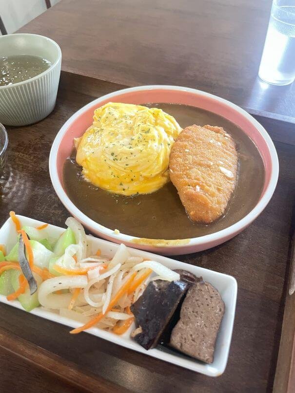 新竹素食餐廳｜BitterSweet 比特甜：巷弄裡的低調蔬食館，飯麵咖哩都有，連葷食者也愛！