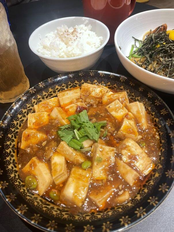 台北大稻埕素食｜無所洋食：藏身迪化街的全素日式洋食！義大利麵、咖哩飯都好吃的蔬食餐廳