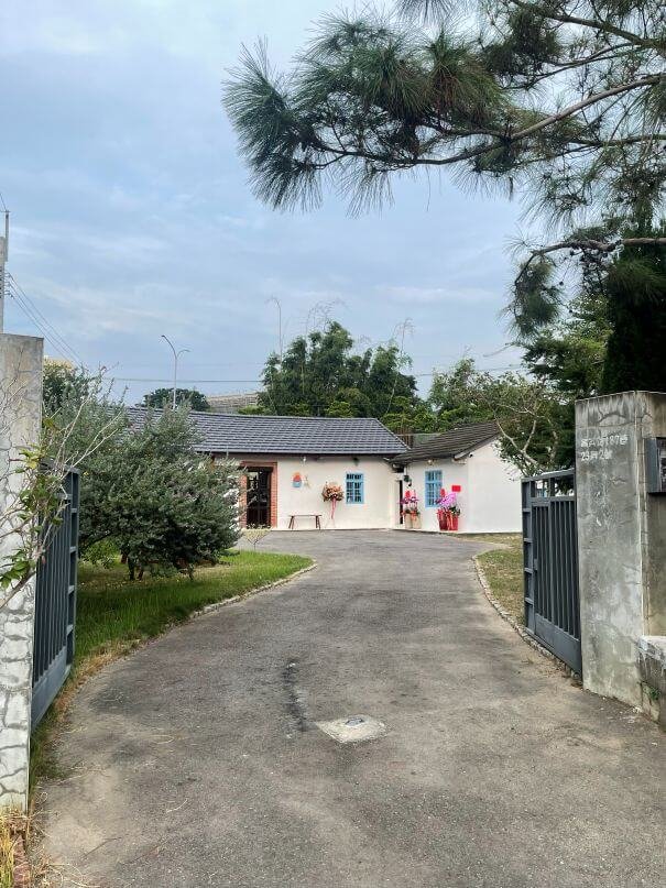 台中大肚三合院咖啡廳：呈映咖啡館｜老屋裡的咖啡香，大肚新開的優閒秘境
